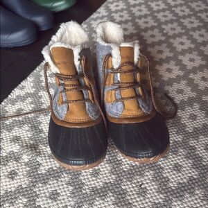 Women’s s9 Sorel' Black and Brown Winter Boots